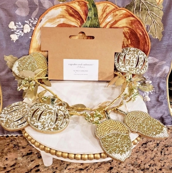 42" Jeweled Beaded FALL Pumpkin Garland Halloween Thanksgiving Cupcakes Cashmere - Picture 1 of 5